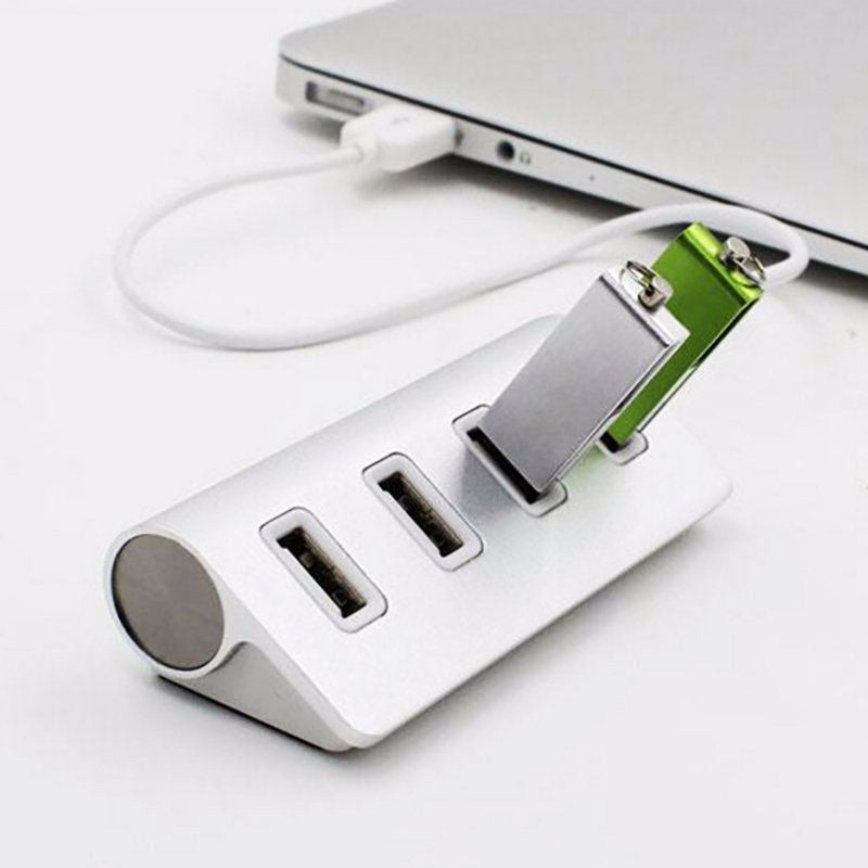 USB-C till 4-Port USB 2.0 Hub – Kompakt adapter i aluminium