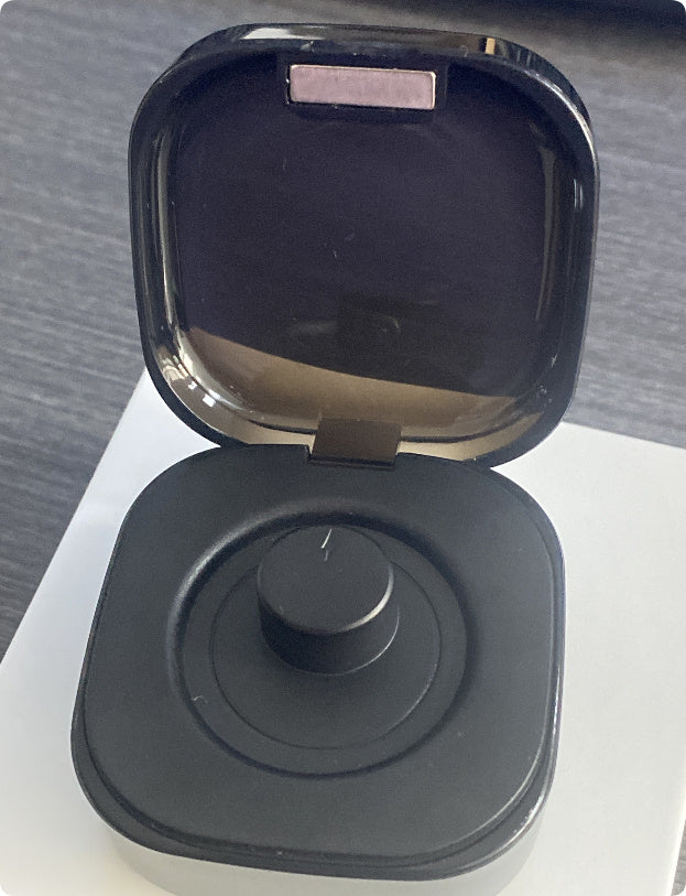 Smart Ring – Pekstyrd ring med display, hälsoövervakning och geststyrning